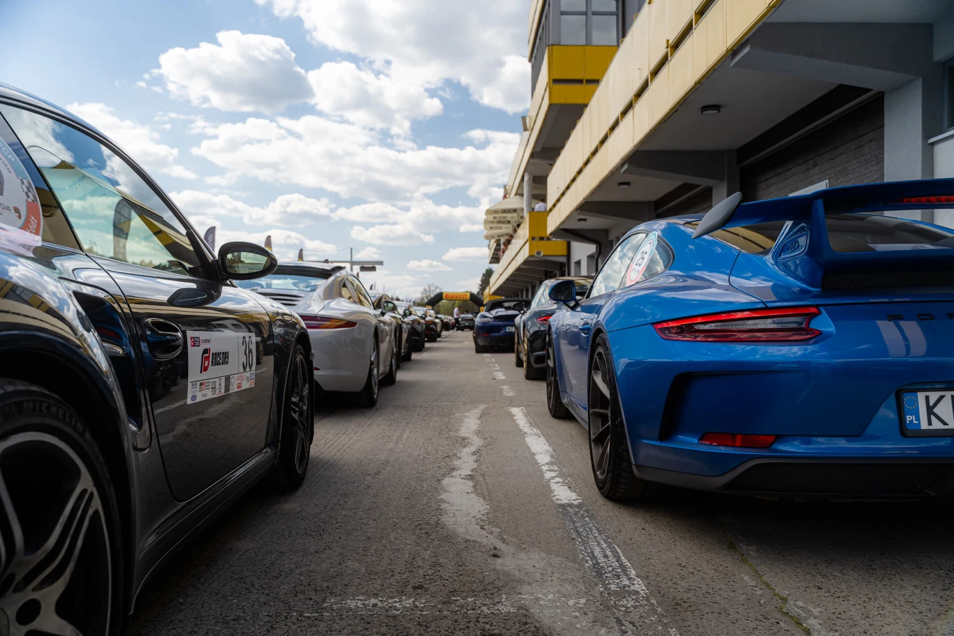 Sportowe Porsche opanowały Tor Kielce