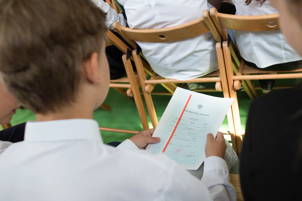 Świadectwa i legitymacje szkolne zmienią swój wygląd. Świadectwa i legitymacje szkolne zmienią swój wygląd.