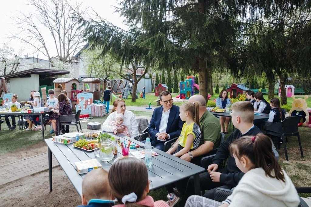 Premier z wizytą w Ząbkach 