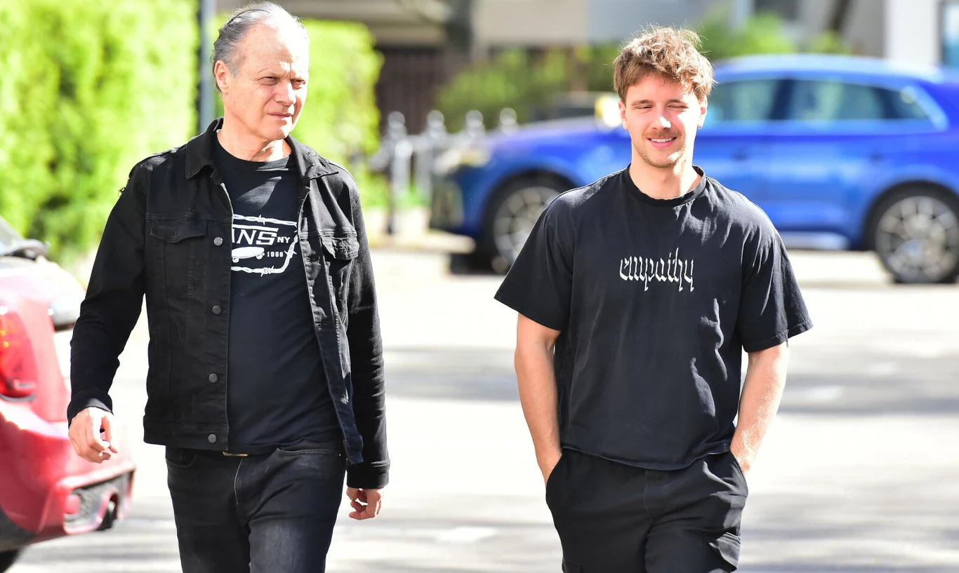 Maciej Musiał (P) z ojcem Andrzejem Musiałem (L)