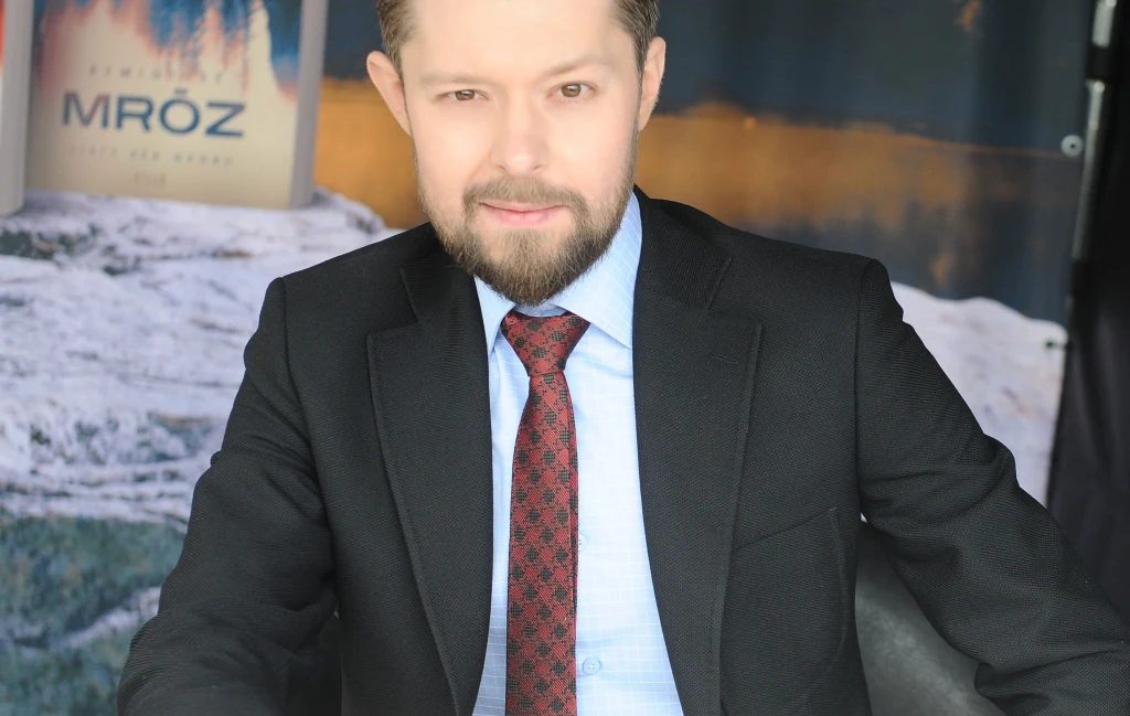 Remigiusz Mróz Remigiusz Mróz