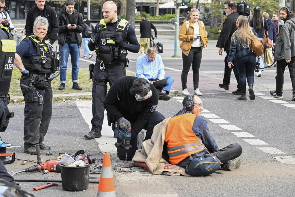 Protesty aktywistów w Niemczech