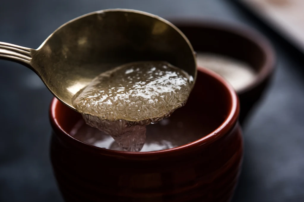 Babka płesznik wspiera układ pokarmowy, pobudza trawienie, pomaga schudnąć, hamuje napady głodu Babka płesznik wspiera układ pokarmowy, pobudza trawienie, pomaga schudnąć, hamuje napady głodu