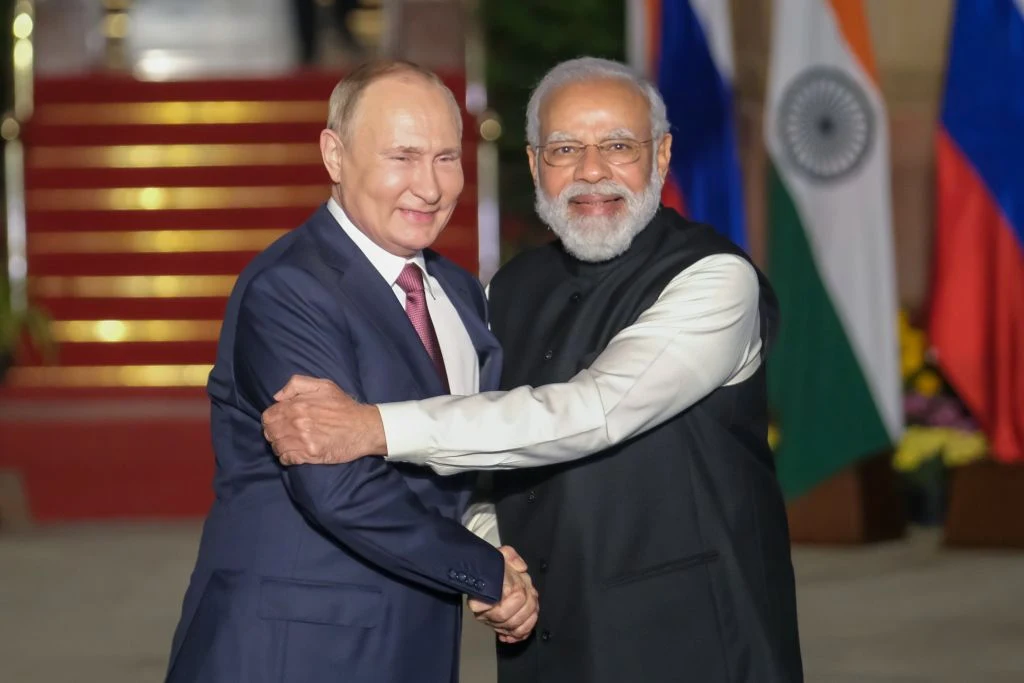 Przywódcy Rosji oraz Indii, Władimir Putin i Narendra Modi w trakcie spotkania w grudniu 2021 r.