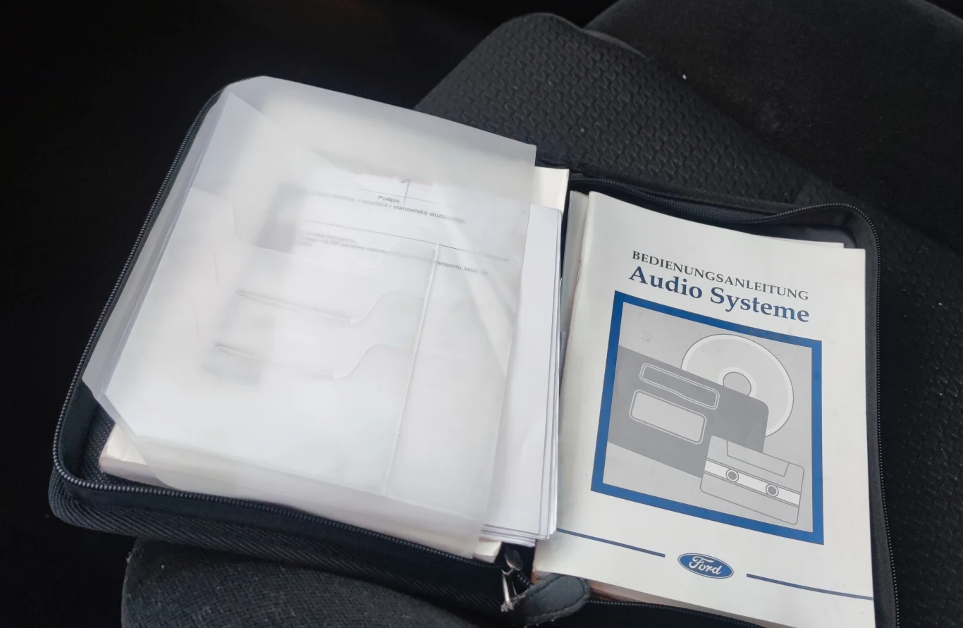 Książka serwisowa to miły dodatek w aucie używanym, ale nie zawsze jest to prawdziwy dokument.