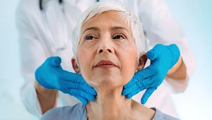 Ból gardła nie oznacza, że trzeba brać antybiotyk