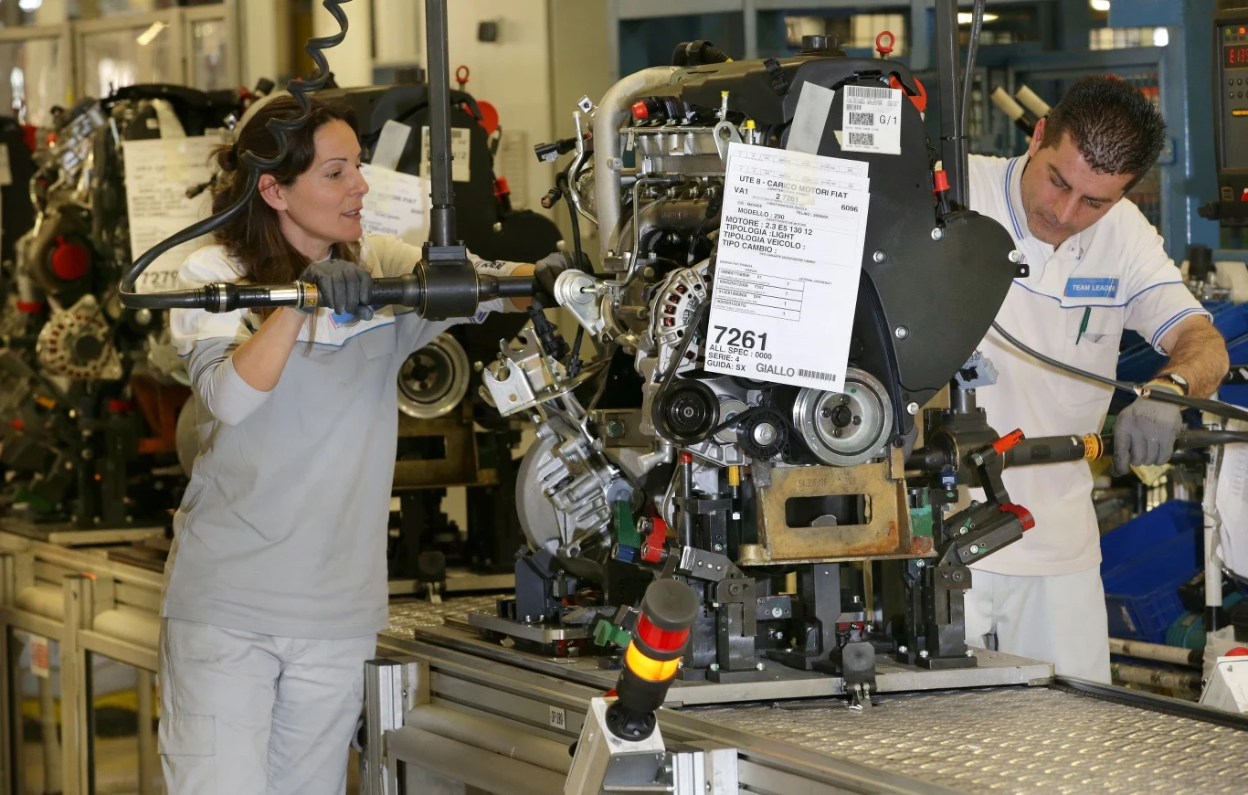 Zakład Fiata w Bielsku-Białej zapowiada zwolnienia. Warunki są na tyle dobre, że zrezygnować chce prawie 600 osób. (zdjęcie ilustracyjne) Zakład Fiata w Bielsku-Białej zapowiada zwolnienia. Warunki są na tyle dobre, że zrezygnować chce prawie 600 osób. (zdjęcie ilustracyjne)