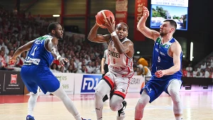 Kamil Łączyński (pierwszy z prawej)