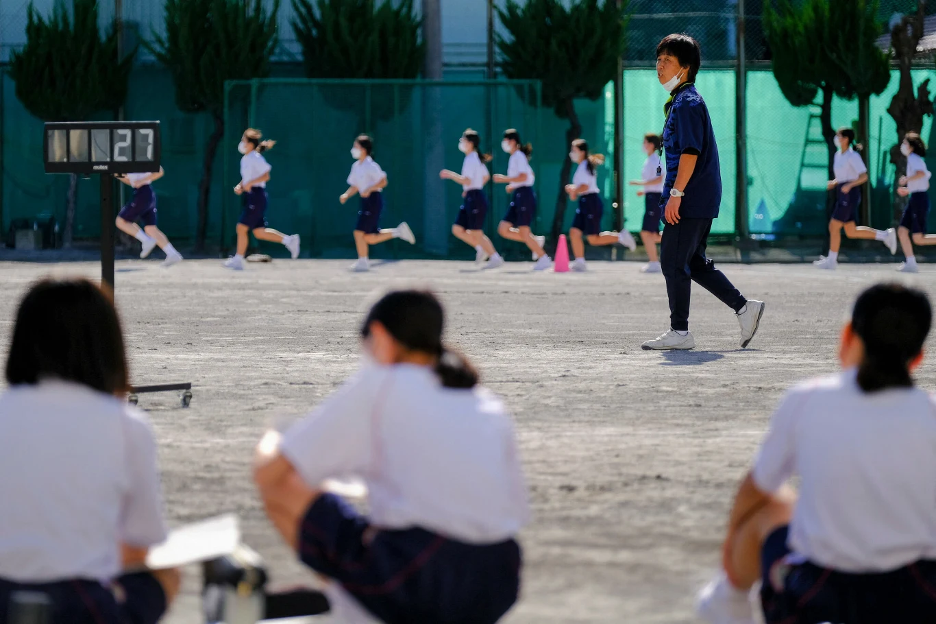 W Japonii problem karoshi dotyczy w dużej mierze nauczycieli. Wielu z nich z powodu przepracowania popada w depresję W Japonii problem karoshi dotyczy w dużej mierze nauczycieli. Wielu z nich z powodu przepracowania popada w depresję