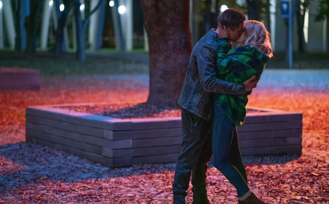 Kadr z filmu "Piękna katastrofa" Kadr z filmu "Piękna katastrofa"
