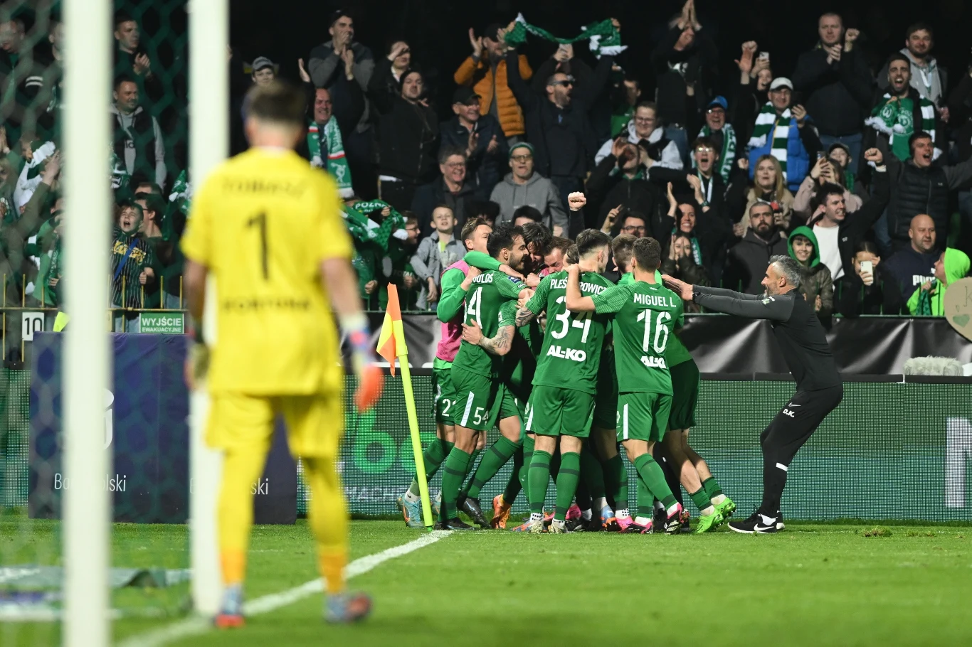 Warta Poznań wygrywa z Legią Warszawa
