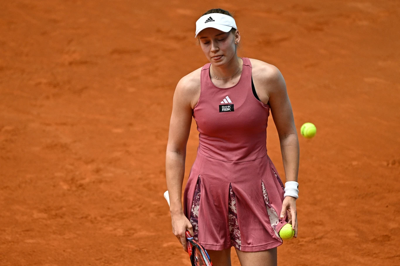 Jelena Rybakina sensacyjnie odpadła w 2. rundzie turnieju WTA w Madrycie