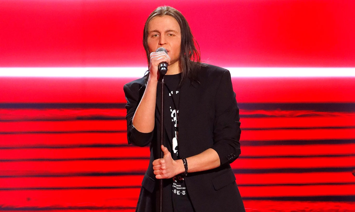 Oskar Cyms wygrał odcinek "Twoja Twarz Brzmi Znajomo" jako Robert Gawliński Oskar Cyms wygrał odcinek "Twoja Twarz Brzmi Znajomo" jako Robert Gawliński