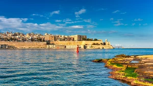 Na tę wyspę co roku latają tysiące Polaków. Przegoniliśmy Niemców