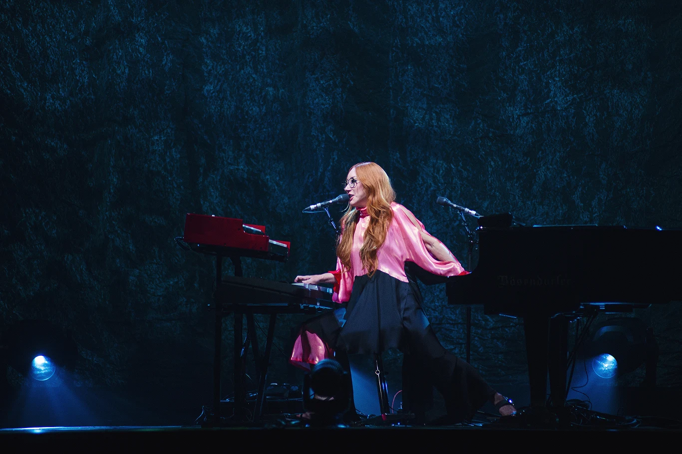 Tori Amos podczas koncertu w katowickim Spodku