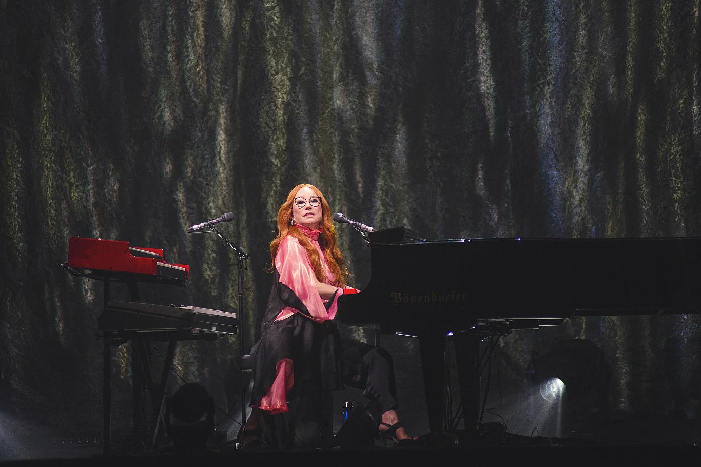 Tori Amos podczas koncertu w katowickim Spodku