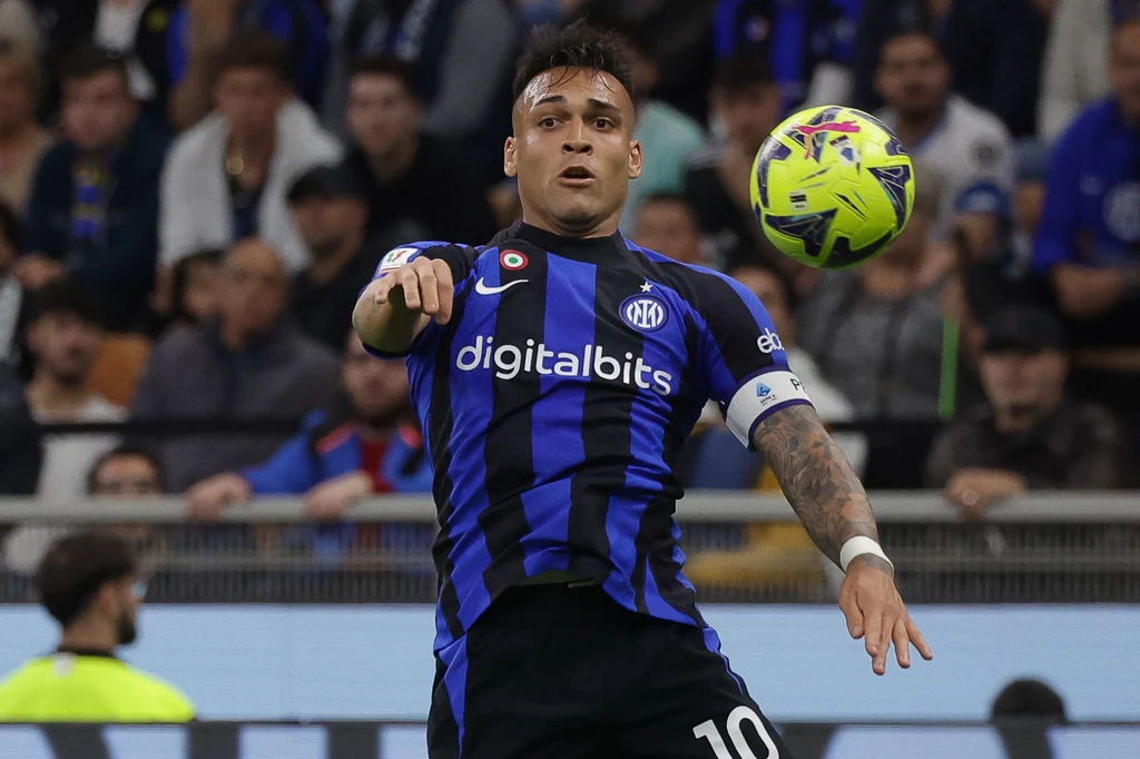 Lautaro Martinez pojawił się na boisku po przerwie i dał sygnał do powrotu Interu, zdobywając wyrównującego gola Lautaro Martinez pojawił się na boisku po przerwie i dał sygnał do powrotu Interu, zdobywając wyrównującego gola