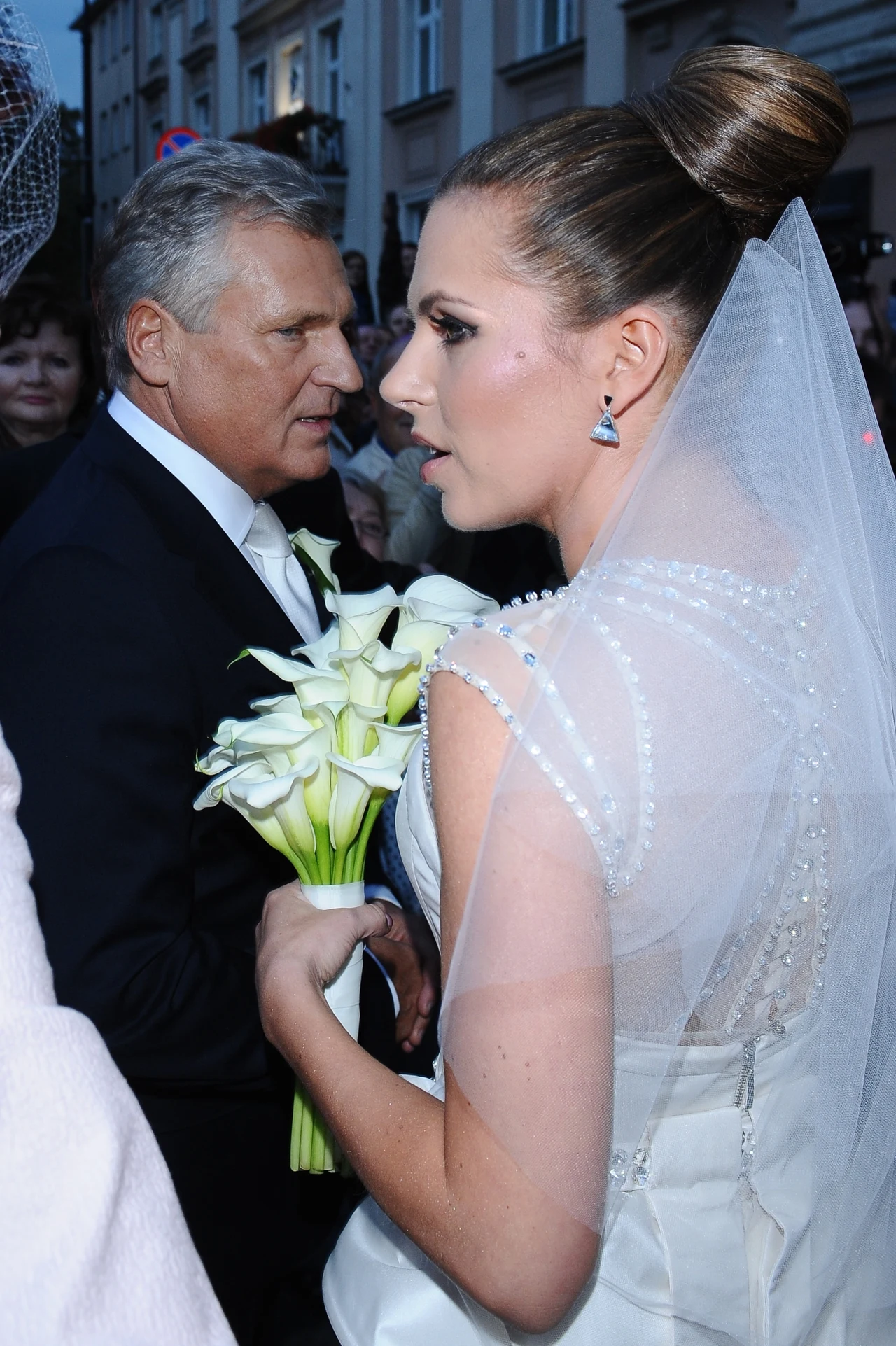 Aleksandra Kwaśniewska w dniu ślubu z tatą Aleksandra Kwaśniewska w dniu ślubu z tatą