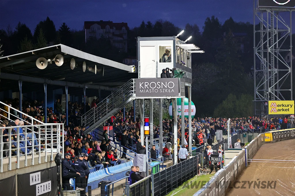 Nowa wieżyczka sędziowska na Wilkach Nowa wieżyczka sędziowska na Wilkach