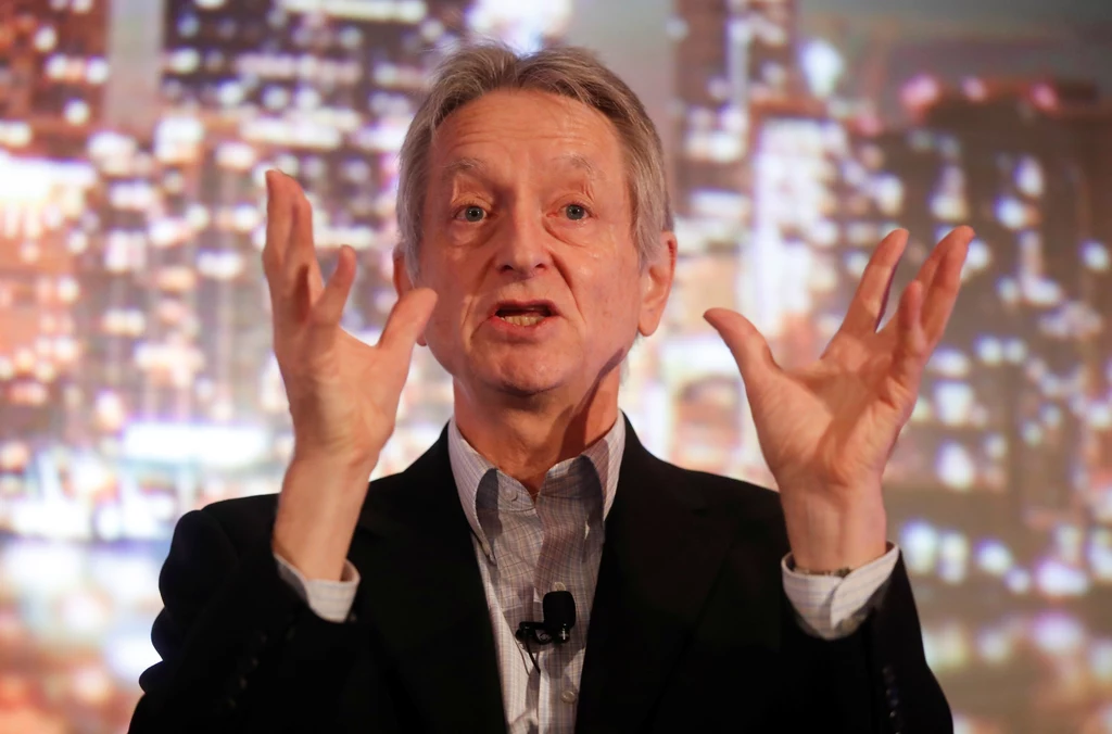 Wielokrotnie nagradzany naukowiec Geoffrey Hinton zajmował stanowisko głównego badacza we wszystkich aspektach rozwoju sztucznej inteligencji w Google