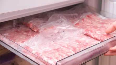 Jak prawidłowo rozmrażać mięso?