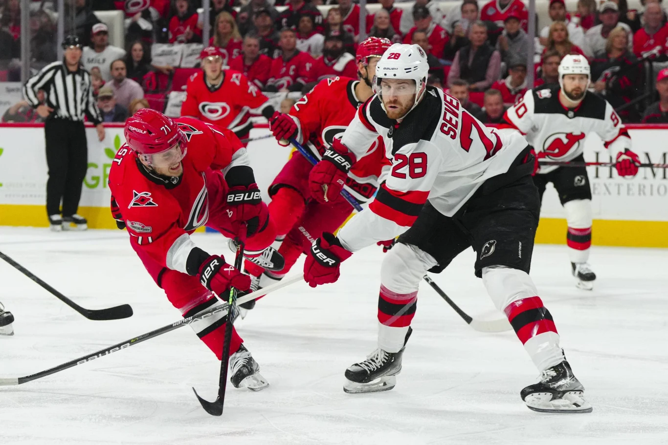 Carolina Hurricanes - New Jersey Devils
