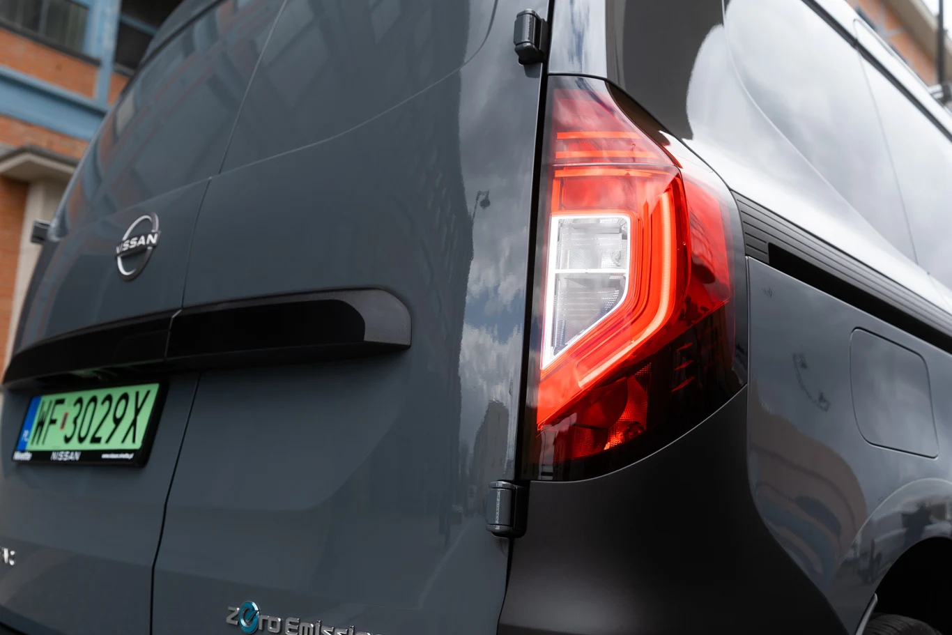 Nissan Townstar EV Van L1