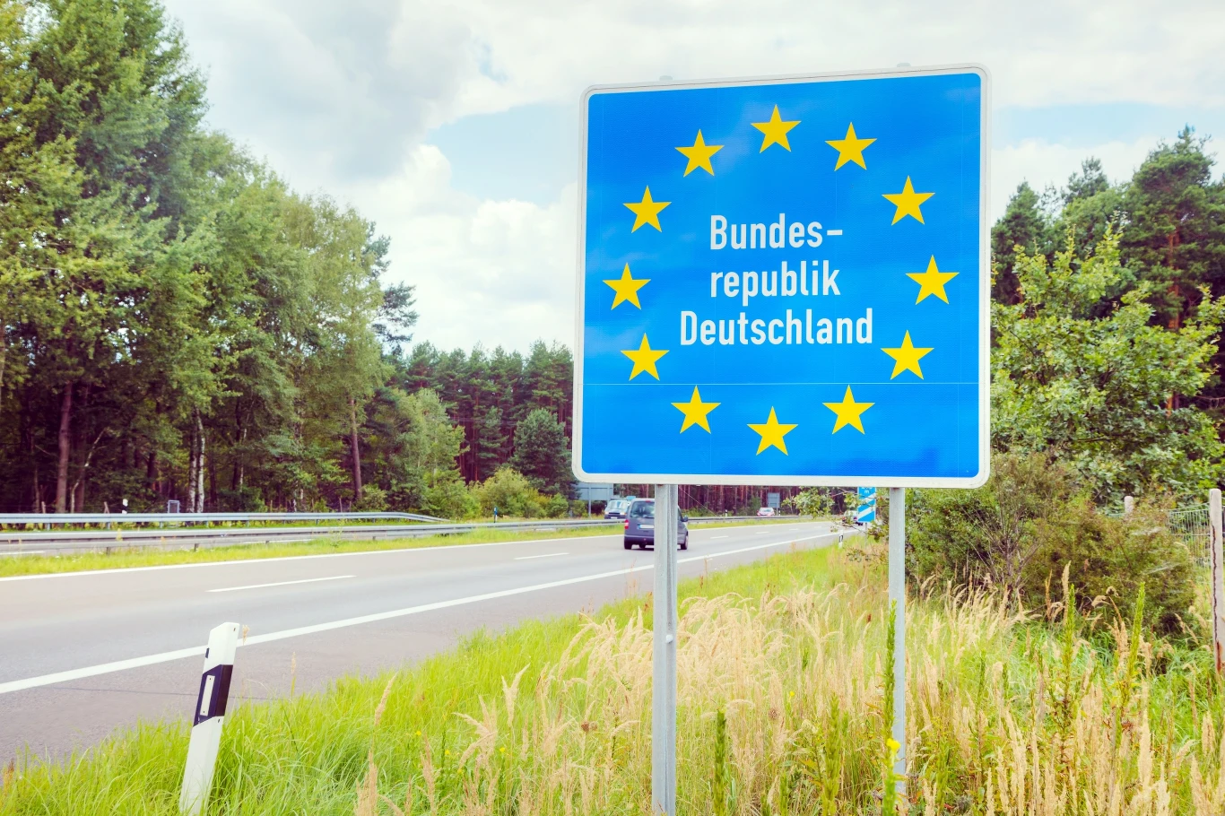 Najczęściej wybieranym wśród Polaków kierunkiem migracji zarobkowej są Niemcy. Dotyczy to również pracy sezonowej Najczęściej wybieranym wśród Polaków kierunkiem migracji zarobkowej są Niemcy. Dotyczy to również pracy sezonowej