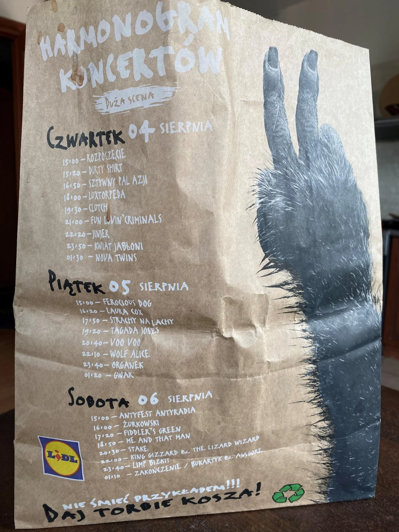 Torba zakupowa z Rockowej Wyspy Lidla na Pol'and'Rock 2022 z rozpiską koncertów Torba zakupowa z Rockowej Wyspy Lidla na Pol'and'Rock 2022 z rozpiską koncertów