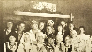 Wanda Kossecka z kilimiarkami