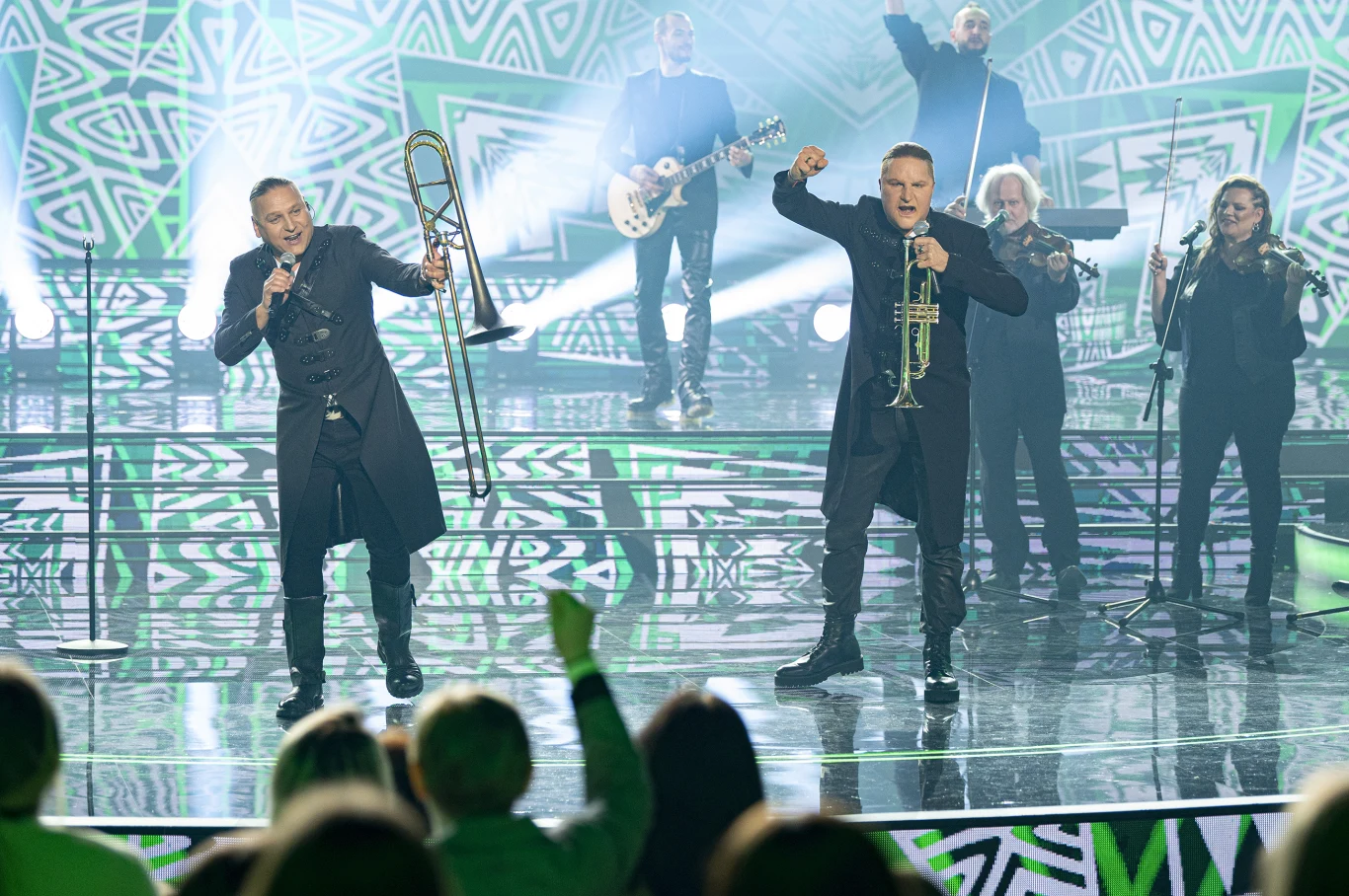 Piotr Stramowski jako Łukasz Golec oraz Paweł Golec Piotr Stramowski jako Łukasz Golec oraz Paweł Golec