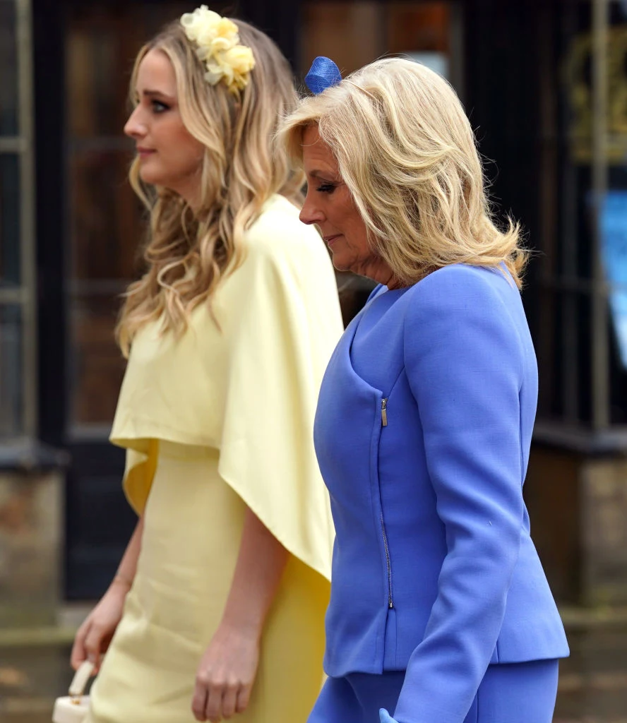 Koronacja Karola III: Jill Biden z wnuczką Finnegan Koronacja Karola III: Jill Biden z wnuczką Finnegan