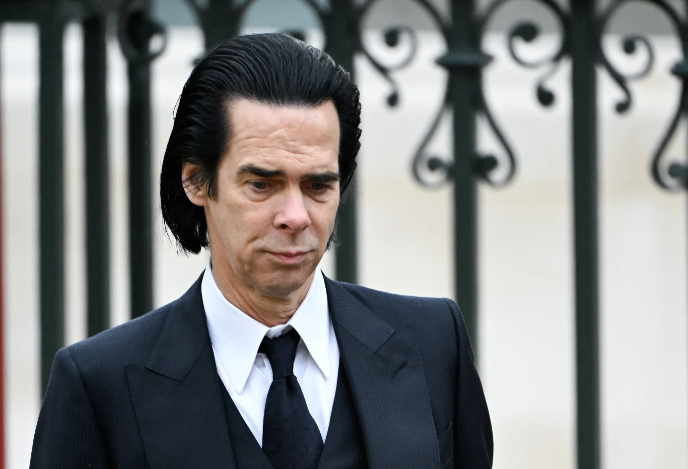 Nick Cave podczas koronacji Karola III