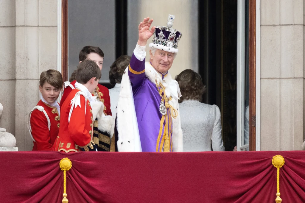 Król Karol III Król Karol III