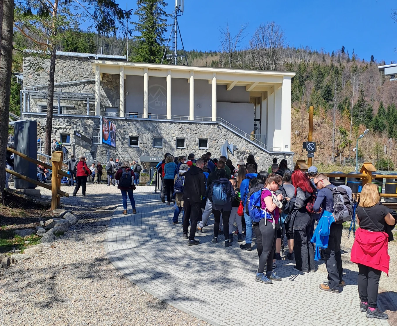 Kasprowy Wierch to jeden z najczęściej wybieranych przez turystów szlaków w Tatrach w 2025 roku.