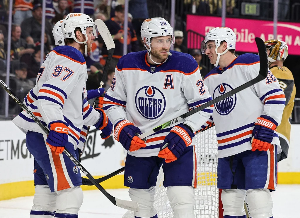 Hokeiści Edmonton Oilers Hokeiści Edmonton Oilers