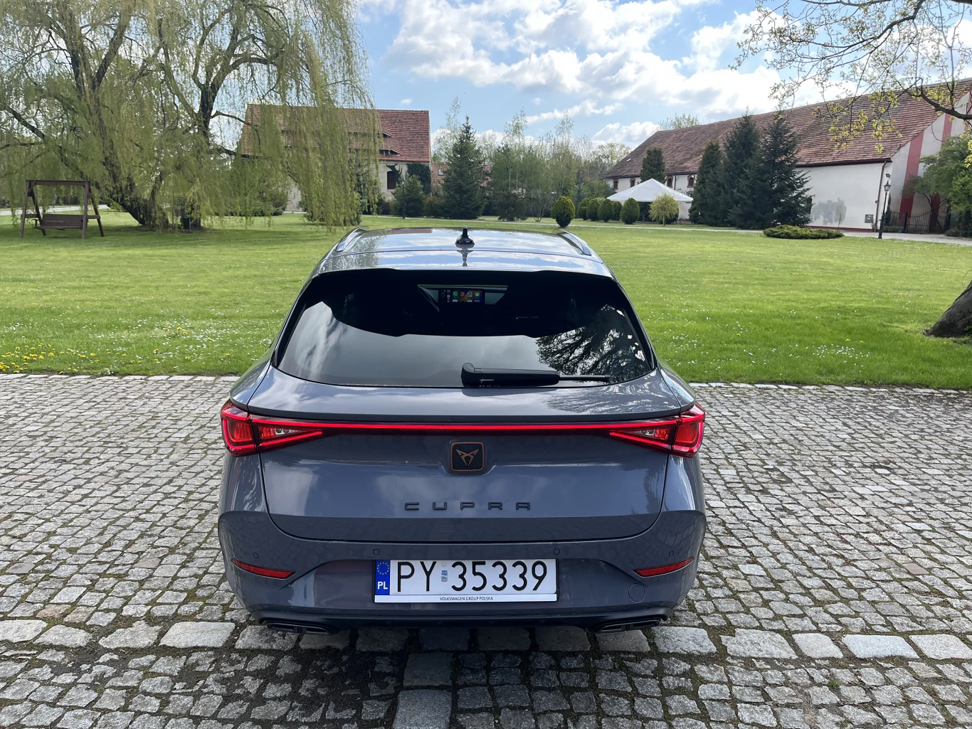 Cupra Leon Sportstourer 2.0 TSI 190 KM Cupra Leon Sportstourer 2.0 TSI 190 KM