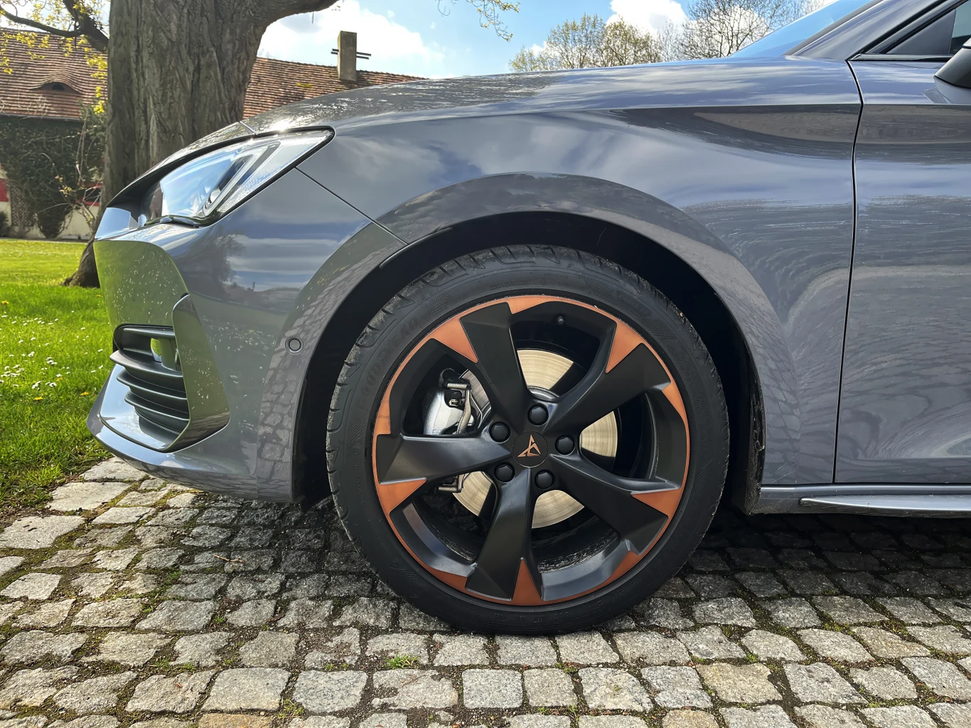 Cupra Leon Sportstourer 2.0 TSI 190 KM Cupra Leon Sportstourer 2.0 TSI 190 KM