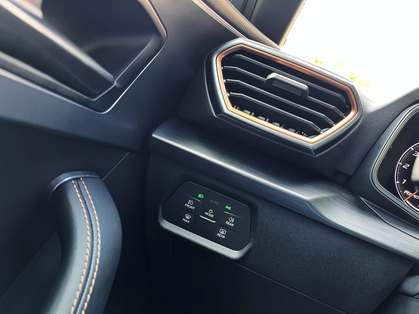 Cupra Leon Sportstourer 2.0 TSI 190 KM Cupra Leon Sportstourer 2.0 TSI 190 KM