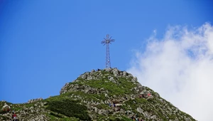 Krzyż na Giewoncie jest dla wielu Polaków symboliczny