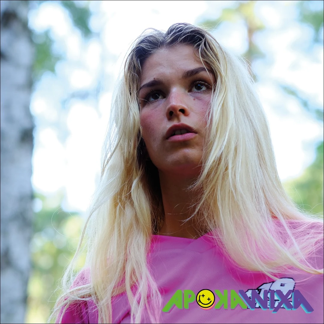 Marta Stalmierska w filmie "Apokawixa"