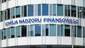KNF wpisała kolejne podmioty na listę ostrzeżeń publicznych. Zdj. ilustracyjne