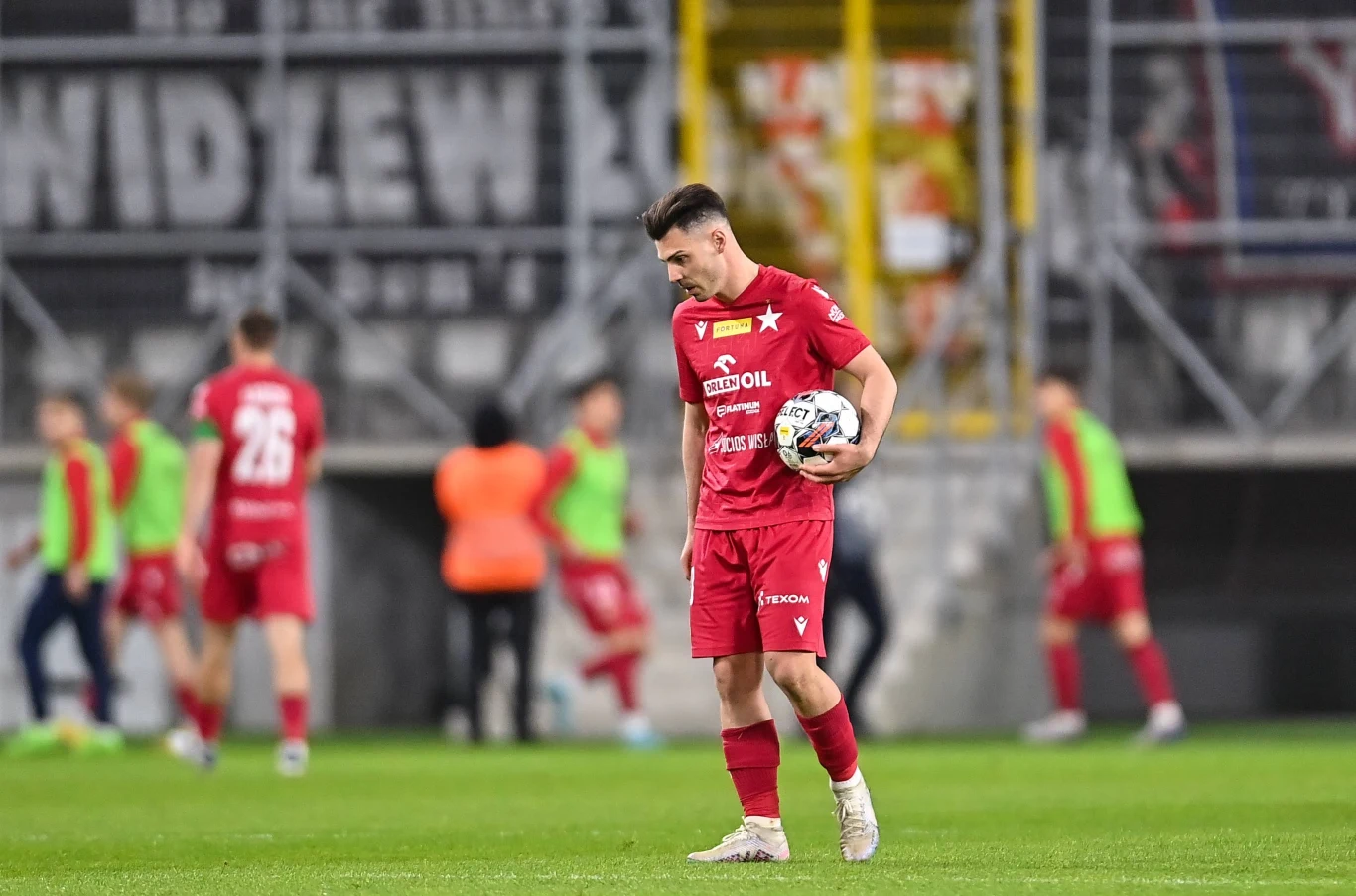 Luis Fernandez Luis Fernandez