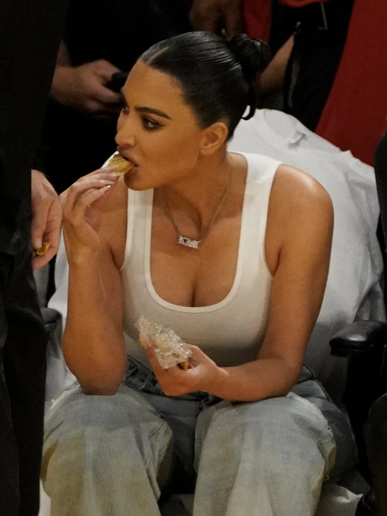 Kim Kardashian podczas meczu Lakersów