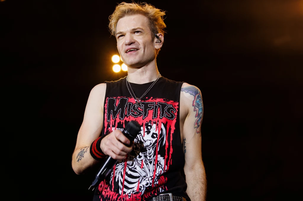 Deryck Whibley jest liderem grupy Sum 41