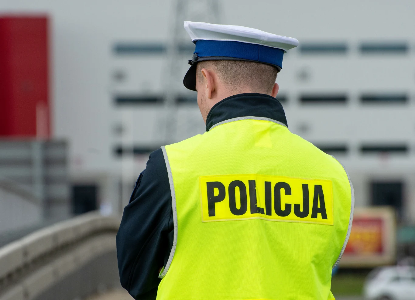 Przed wyjazdem warto zapoznać się z radami policji