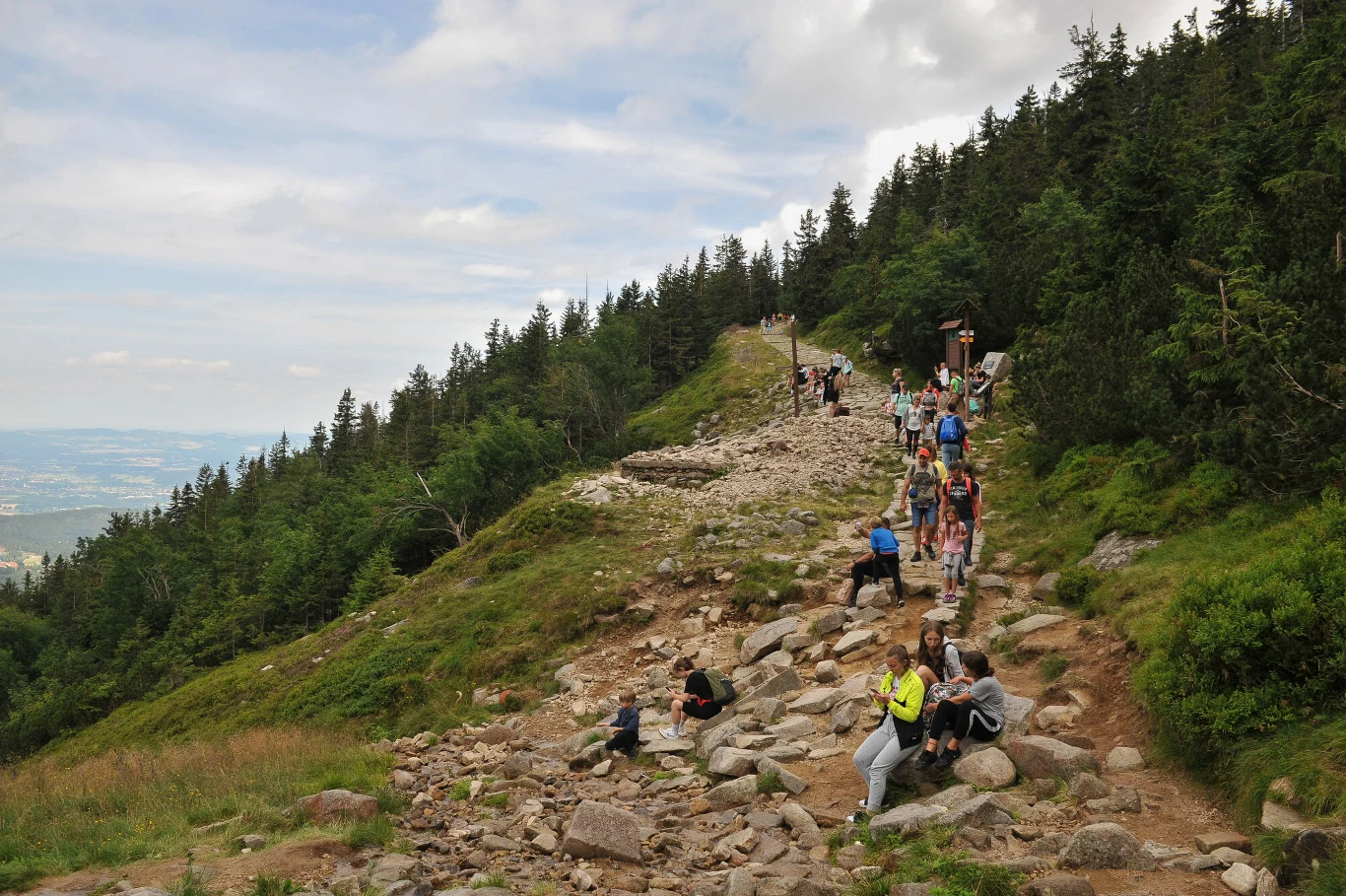 Karkonosze to idealne miejsce na spędzenie urlopu. Nawet w kamperze