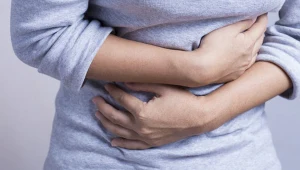 Zapalenie jelita grubego prowadzi do raka. Objawy przypominają grypę