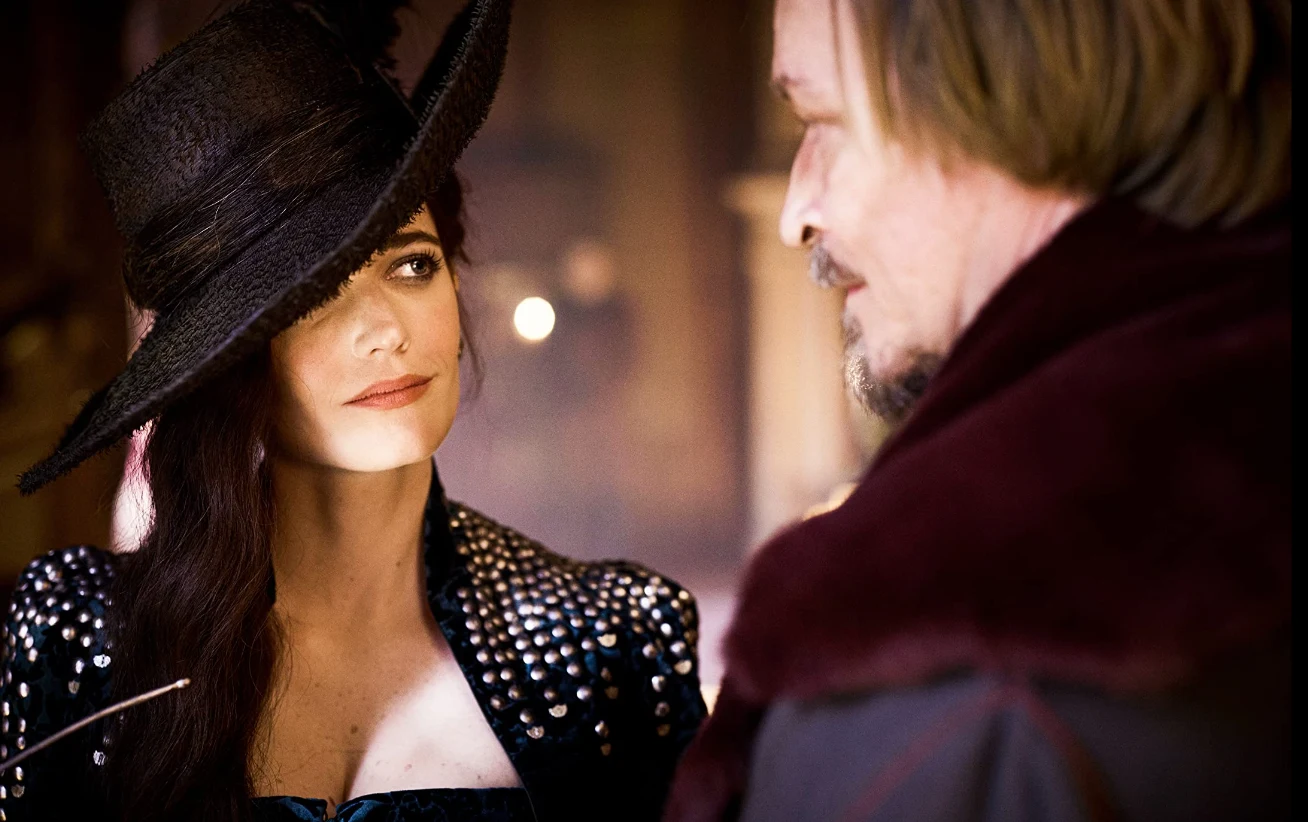 Eric Ruf i Eva Green w filmie "Trzej muszkieterowie: D'Artagnan"