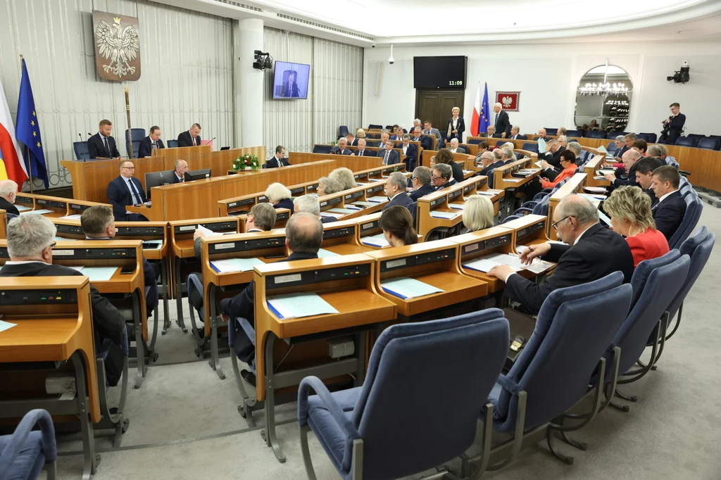 Senatorowie podczas obrad plenarnych złożyli poprawki do ustawy o świadczeniu dla sołtysów